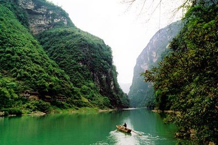  巴东神农溪3晚4日游>游高峡平湖,览三峡风光,感受巴