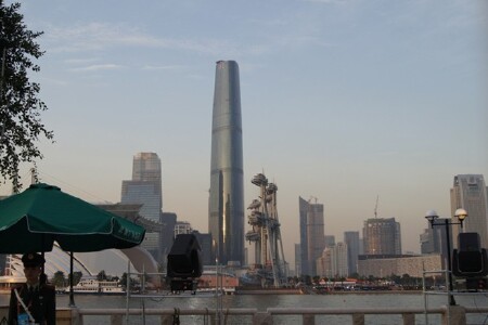 广州深圳珠海双飞4晚5日游 大连起止,踏上近现