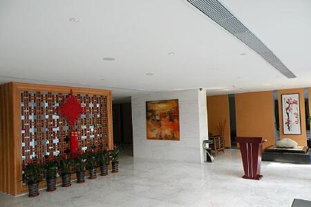 艳阳天新荆楚酒店(武汉黄鹤楼店)